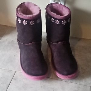 UGG boots size 6 women